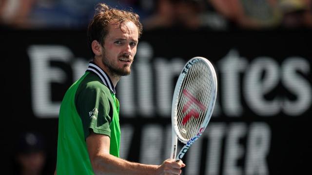 美国网球队绝杀澳大利亚网球队，梅德韦杰夫制霸全场