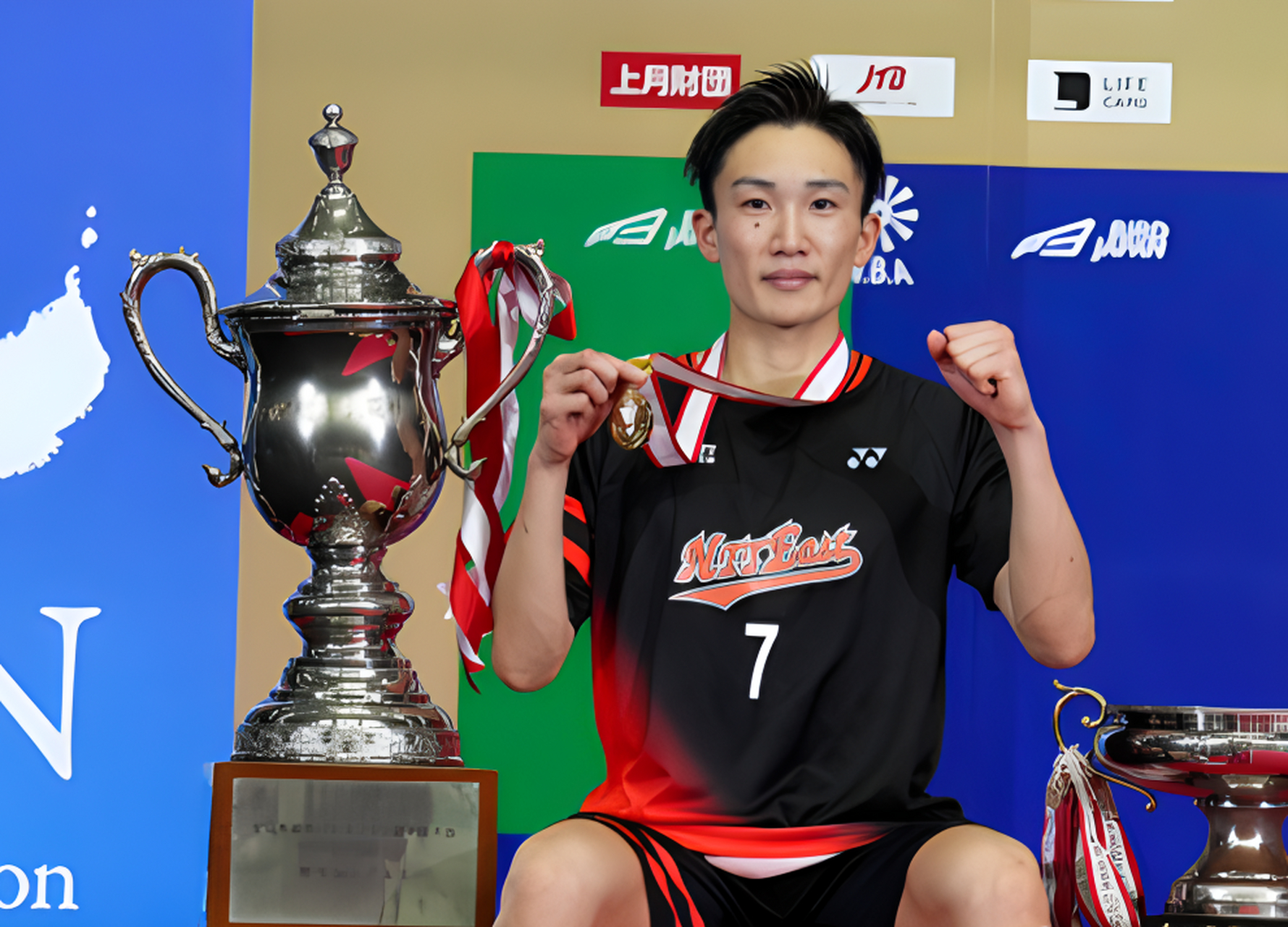 韩国羽毛球队逆转马来西亚羽毛球队,桃田贤斗关键制胜 韩国羽毛球队逆转马来西亚羽毛球队,桃田贤斗关键制胜