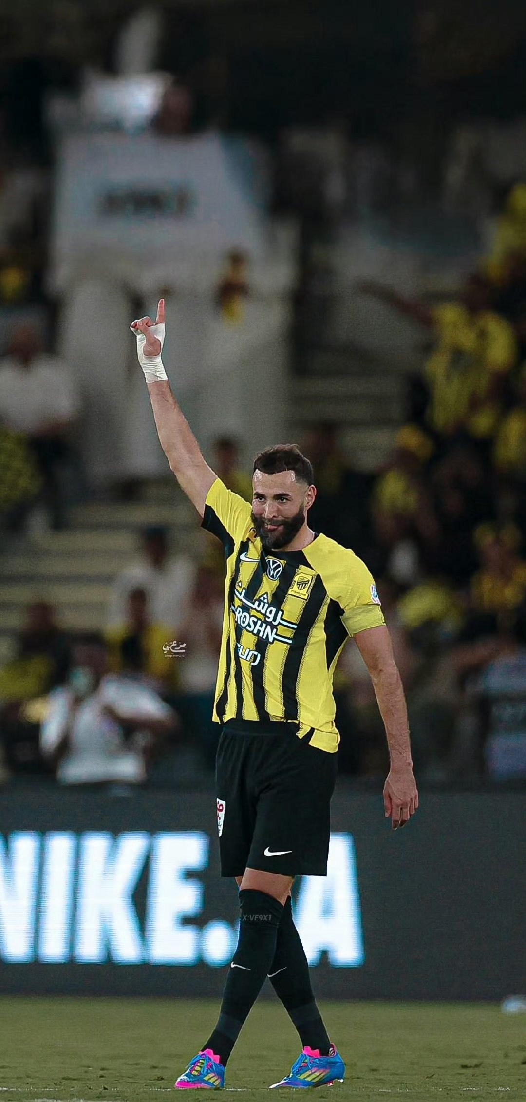 塞维利亚绝地反击德国，本泽马打破历史纪录的简单介绍