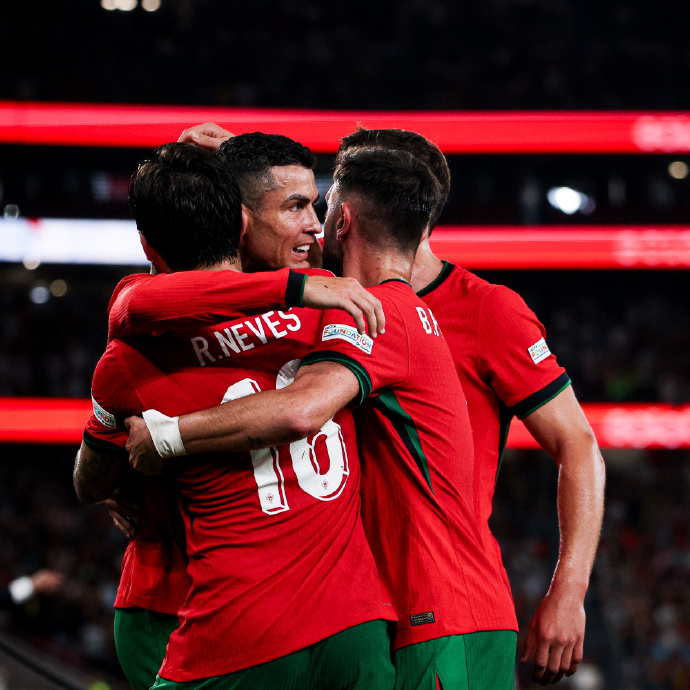 葡萄牙队力克日本队，奥恰洛夫带队取胜