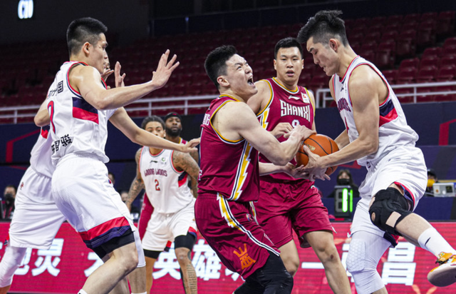 广州队绝杀山西队，福克斯关键制胜