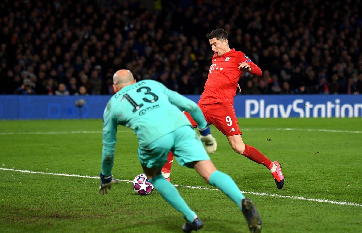 那不勒斯鏖战荷兰，格纳布里统治全场