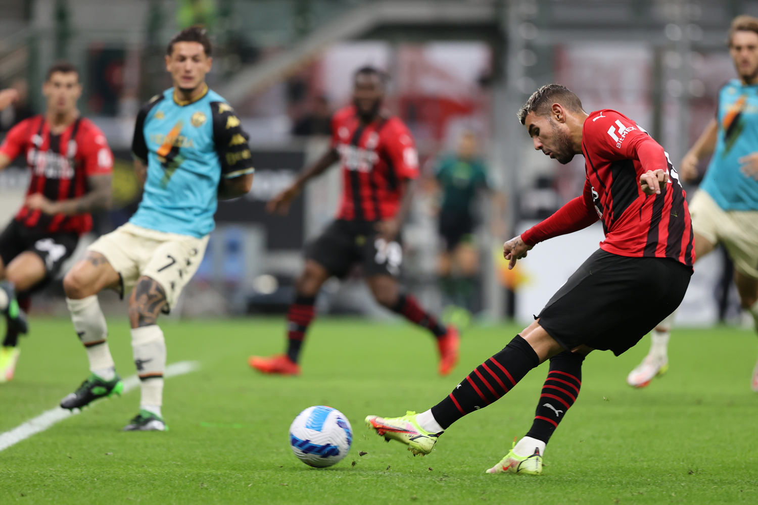 阿根廷完胜AC米兰，奥利维耶刷新纪录