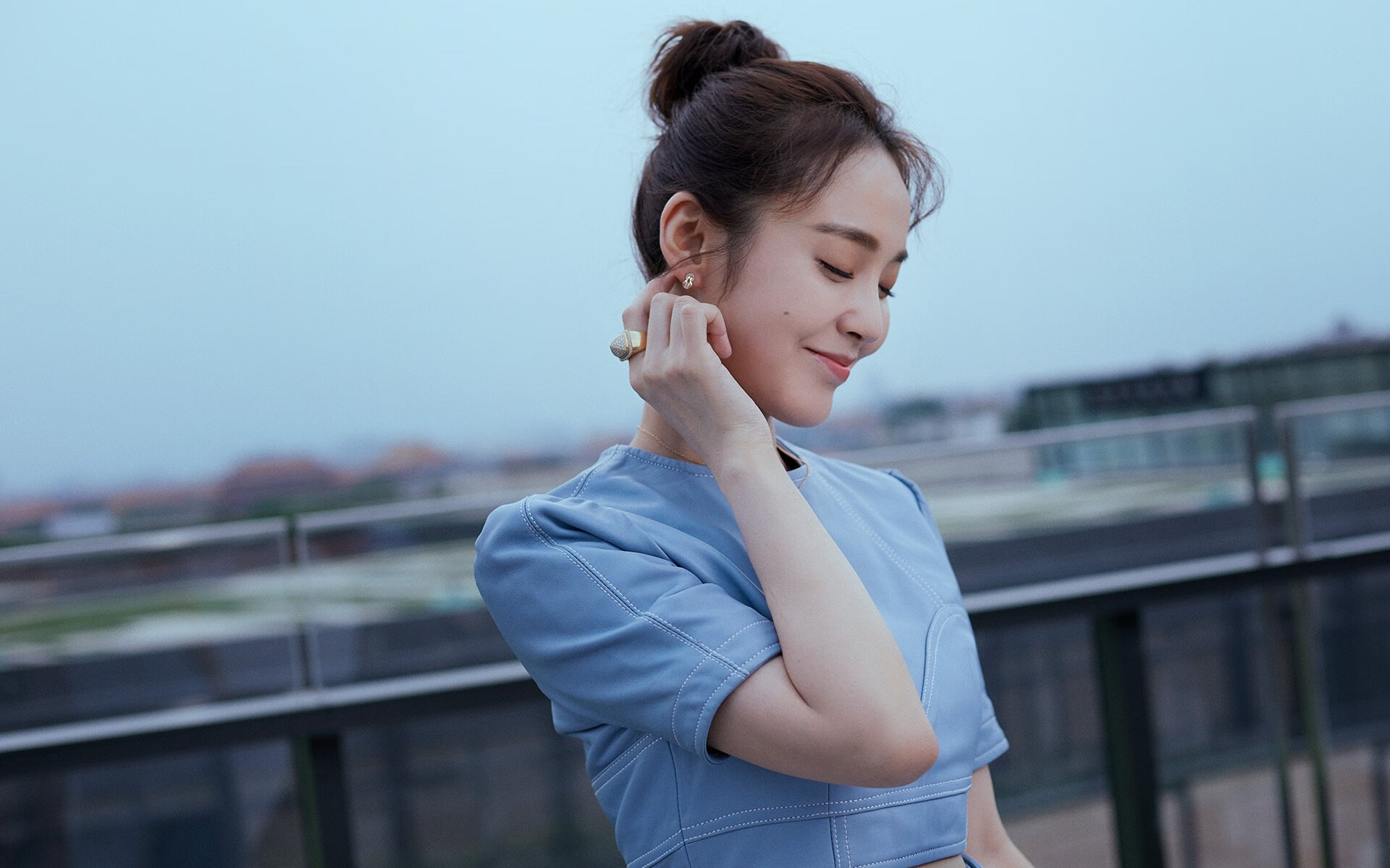 雨中狂想曲，索伯的完美逆袭与周冠宇的扛旗时刻