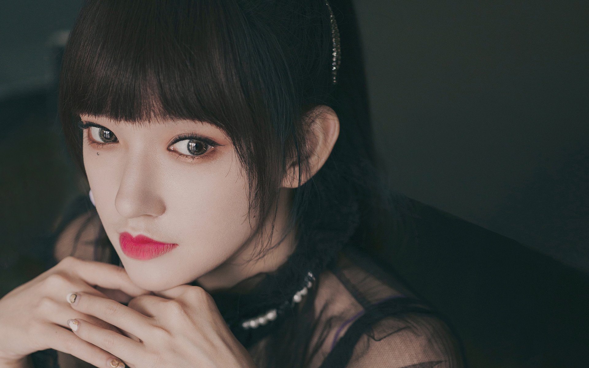 当埃及法老的金字塔投影在NBA球场上空,一次荒诞的体育降维打击