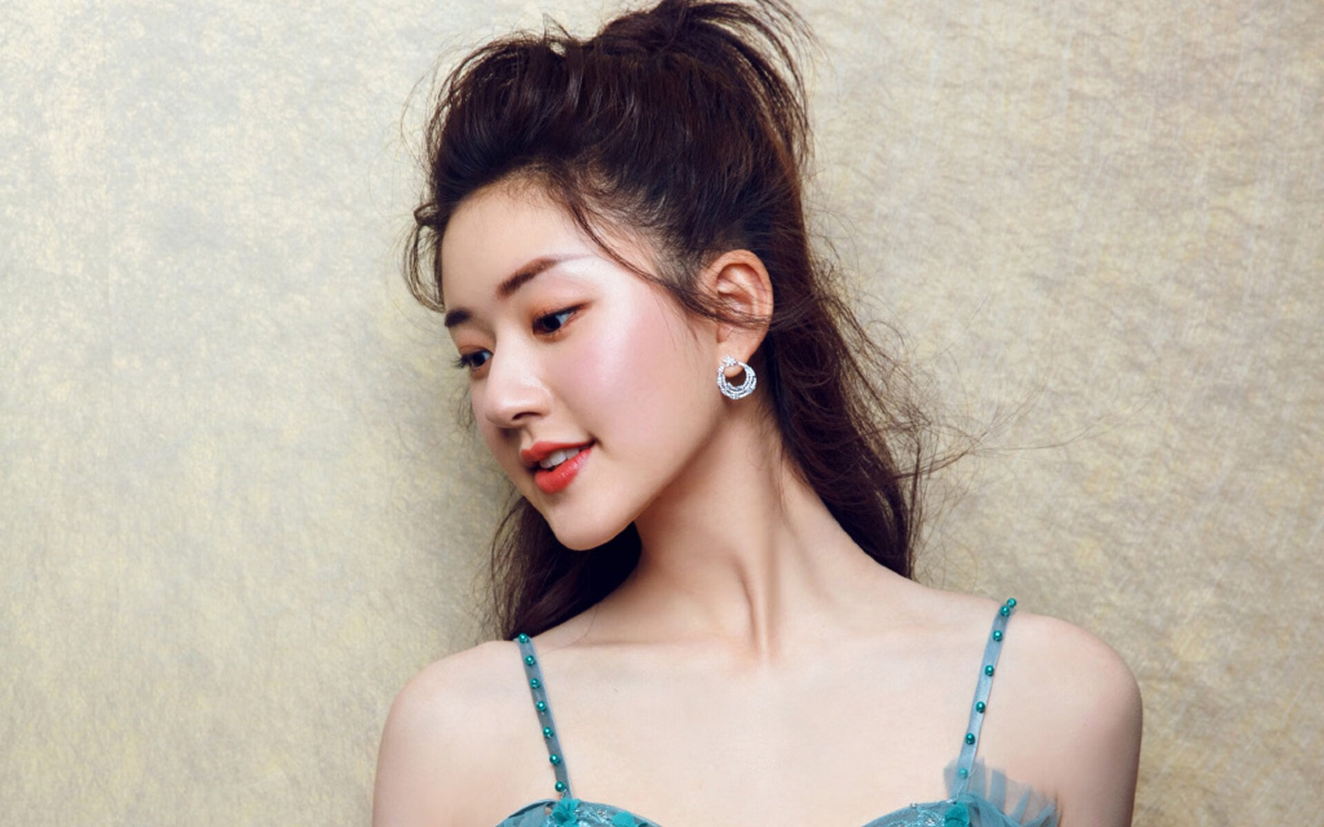 宿命的对决,F1年度争冠之夜,奥利维耶在致命一弯完成终极一击