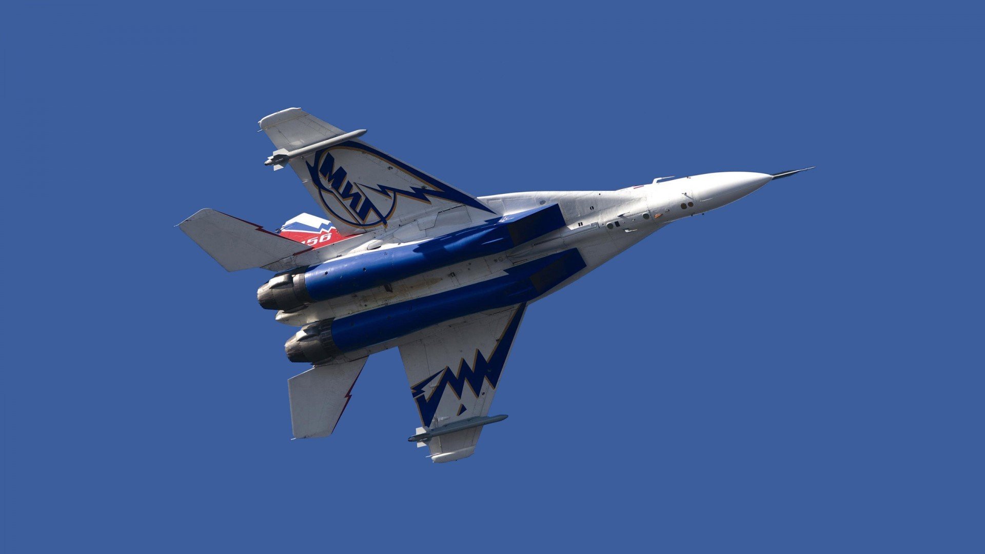 关键战中的突围与接管，贝蒂斯和莱万的领袖风采